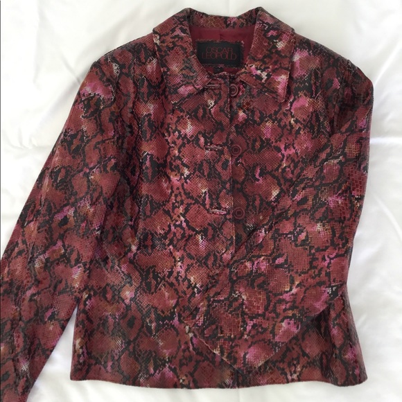 Leather jacket - Picture 2 of 7